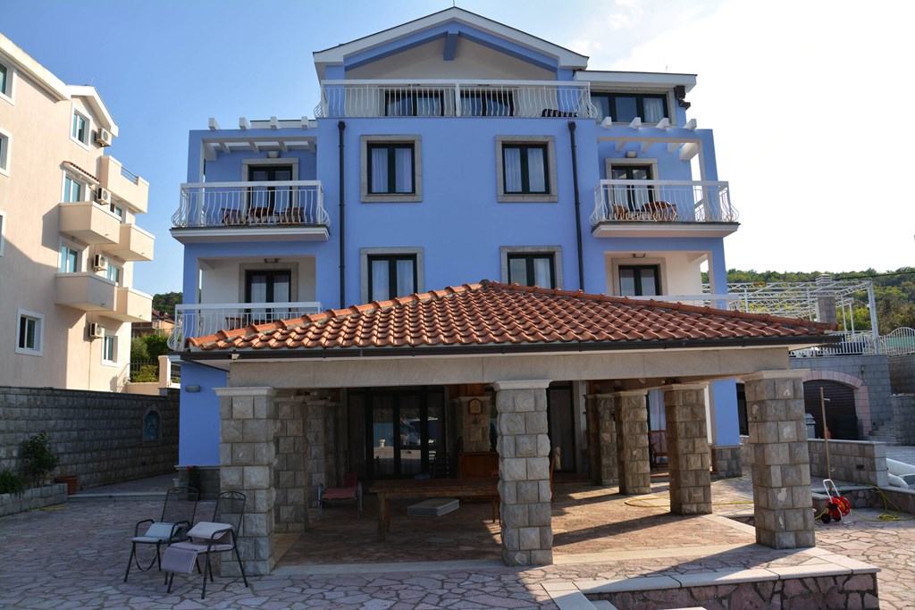 Aparthotel Villa Lav: General view