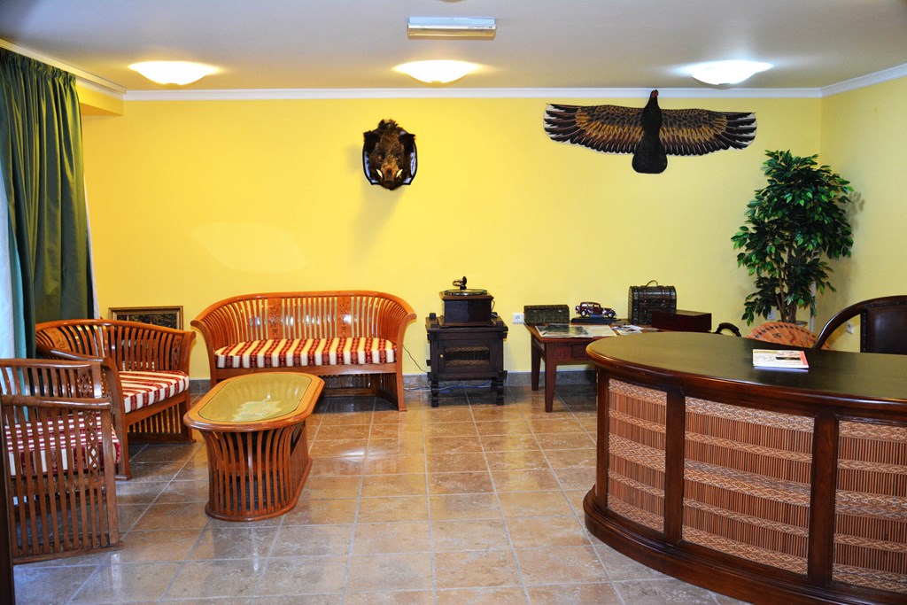 Aparthotel Villa Lav: Lobby