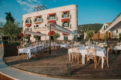 Hotel La Roche: General view - photo 16