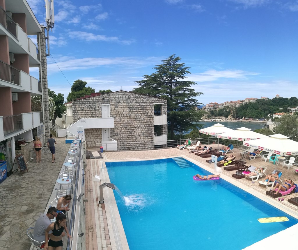 Hotel Mediteran Ulcinj: Pool