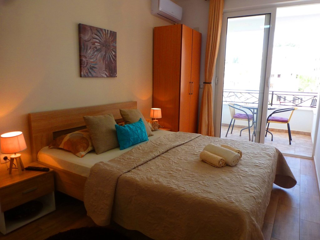 Apartments Lungo Mare: Room STUDIO SEA VIEW WITH BALCONY