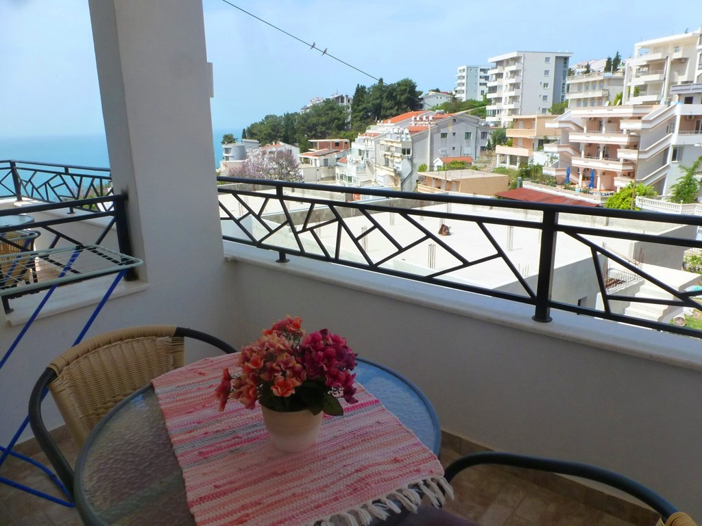 Apartments Lungo Mare: Room STUDIO SEA VIEW WITH BALCONY