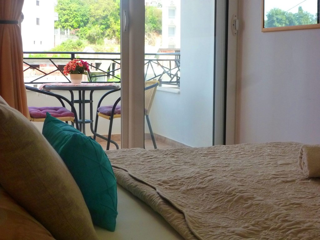 Apartments Lungo Mare: Room STUDIO SEA VIEW WITH BALCONY