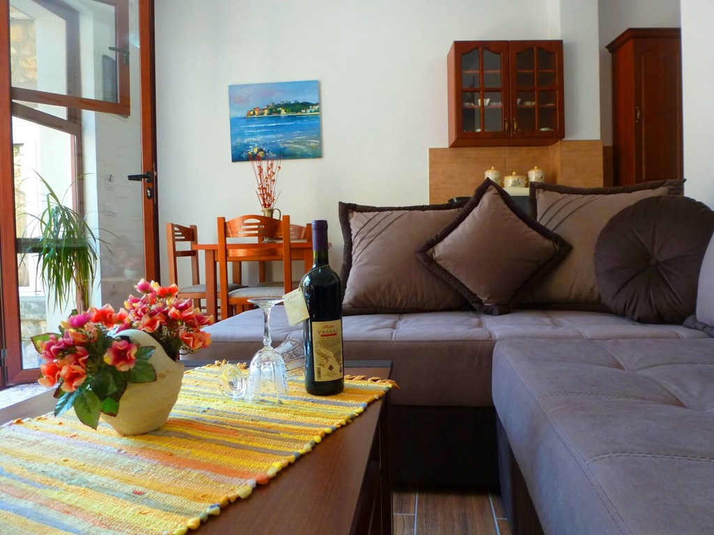 Apartments Antigona - Old Town: Room APARTMENT SUPERIOR WITH TERRACE