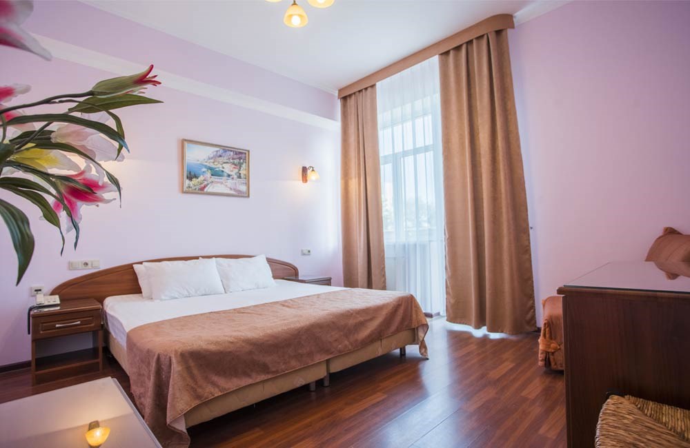 Evraziya (Anapa) Otel`: Стандарт 2-местный (вид на город) Стандартный 2-местный (вид на город)