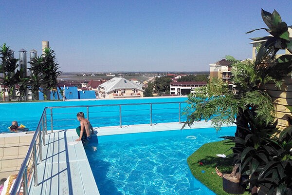 Franczuzskij kvartal Otel`: Бассейн на крыше