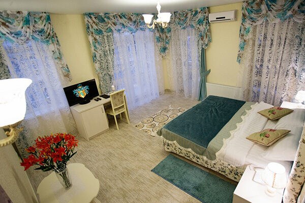 Franczuzskij kvartal Otel`: Люкс 2-местный 2-комнатный