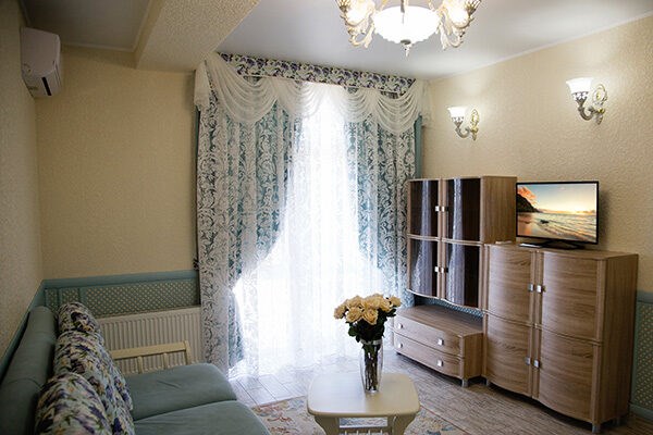 Franczuzskij kvartal Otel`: Люкс 2-местный 2-комнатный