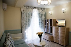 Franczuzskij kvartal Otel`: Люкс 2-местный 2-комнатный - photo 26