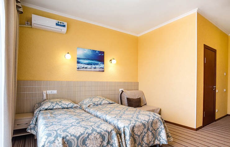 Lazurny`j bereg(Anapa) Park-otel`: Стандартный плюс 2-местный (с балконом)