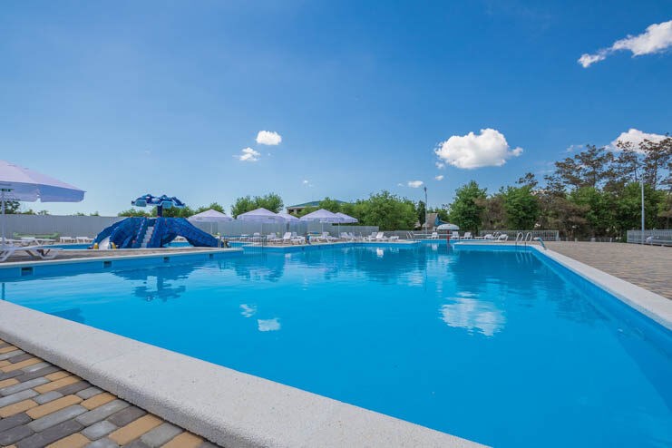 Lazurny`j bereg(Anapa) Park-otel`: Бассейн