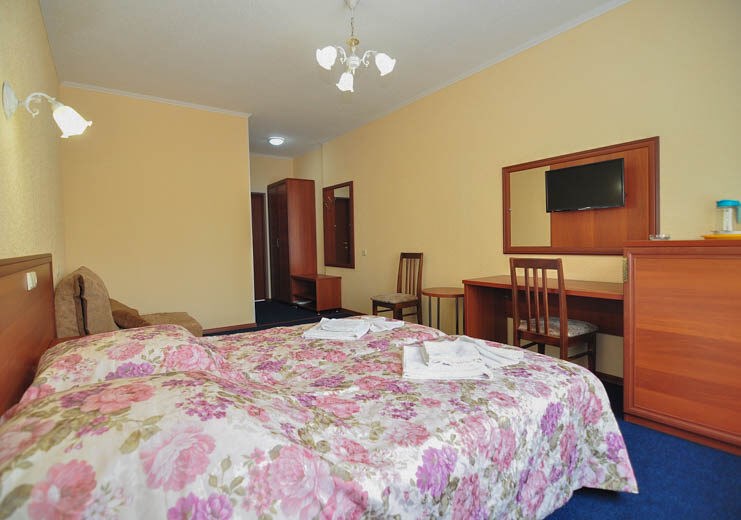 Lazurny`j bereg(Anapa) Park-otel`: Стандартный 2-местный (без балкона)