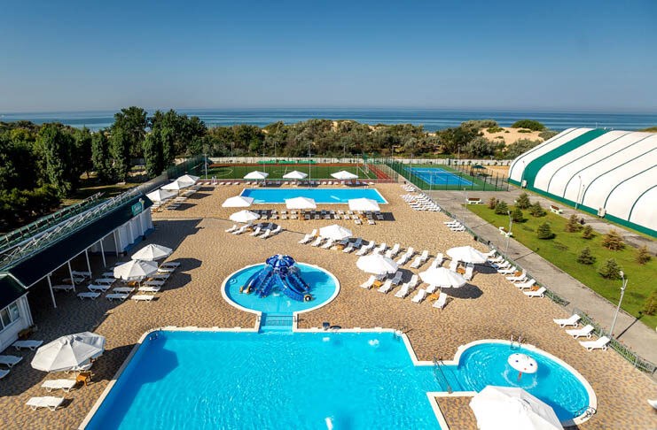 Lazurny`j bereg(Anapa) Park-otel`: Бассейн