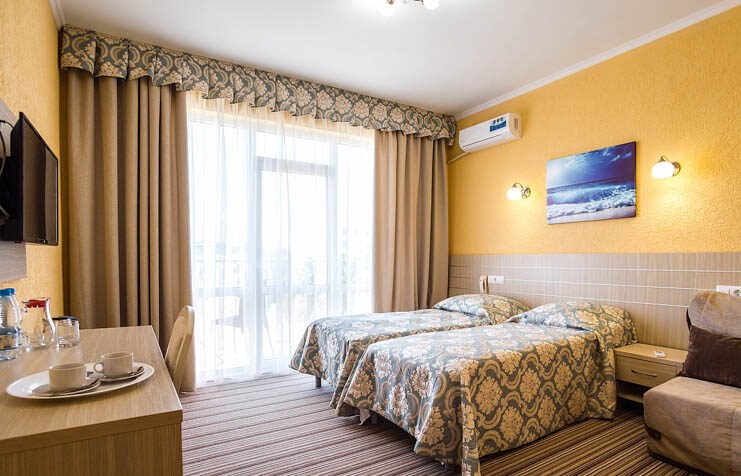 Lazurny`j bereg(Anapa) Park-otel`: Стандартный плюс 2-местный (с балконом)