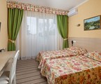 Lazurny`j bereg(Anapa) Park-otel`: Коннект 4-местный 2-комнатный