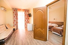 MAG Hotel Otel`: Люкс 5-местный 2-комнатный - photo 11