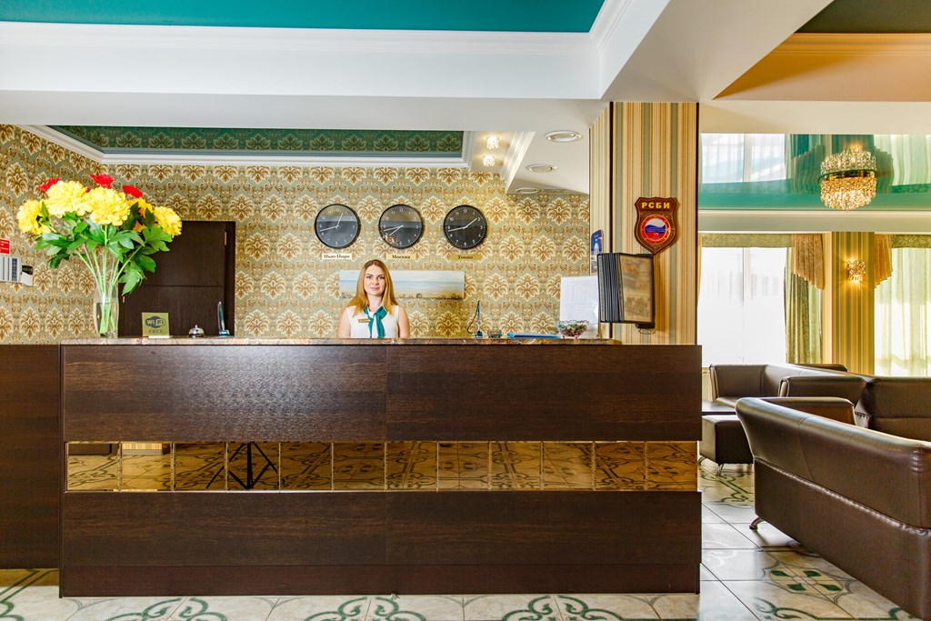 Relaks Otel`: Ресепшн