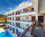 Azariya Hotel: Внешний вид