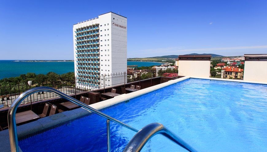 Kaliforniya (Gelendzhik) Hotel: Бассейн на крыше отеля