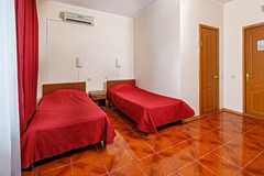 Kristall (Gelendzhik) Hotel-pansionat: Стандарт 2-местный корпус 1,2 - photo 1