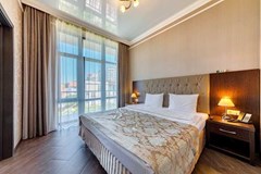 Mari (Gelendzhik) Hotel: 1 категория люкс 2-комнатный 4-местный - photo 24