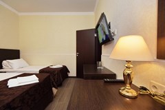 Oskar Hotel: Семейный 4-местный 2-комнатный цоколь - photo 31