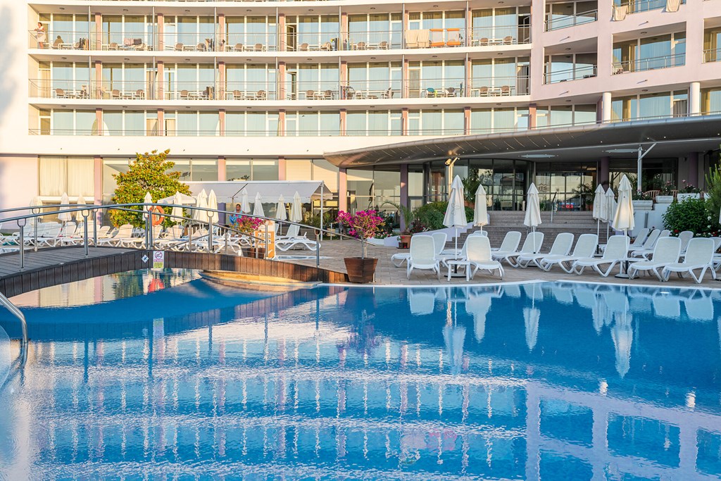 Sentido Neptun Beach