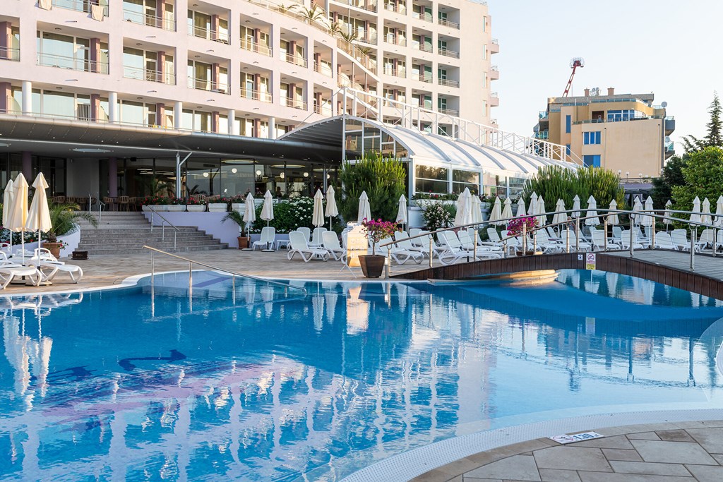 Sentido Neptun Beach