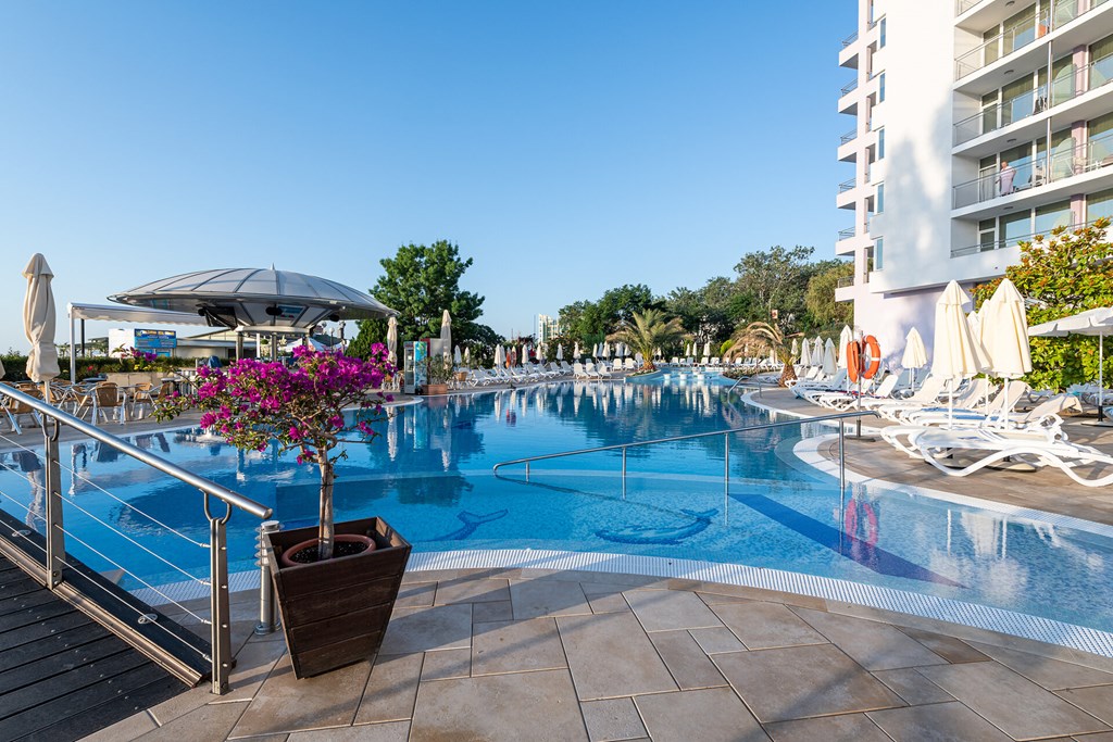 Sentido Neptun Beach