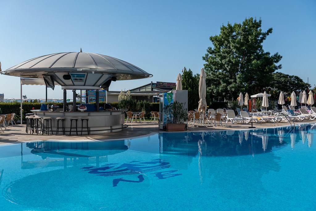 Sentido Neptun Beach