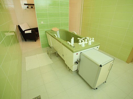 Zarya Sanatorium: Нарзанная ванна