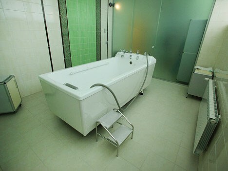 Zarya Sanatorium: Гидромассажная ванна