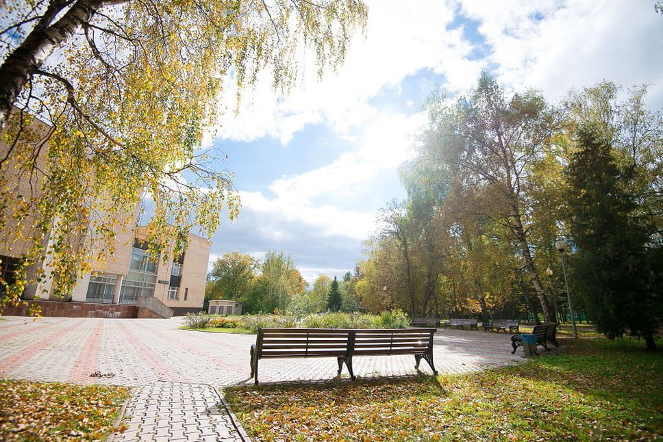 Zvenigorodskij(sanatorij) Sanatorij: Территория