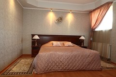 Novy`j Bereg Otel`: Апартаменты 2-комнатный 4-местный (с кухней) - photo 31