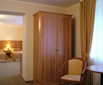 Gorizont Pakr-otel` Park-otel`: Люкс 2-местный 2-комнатный корпус № 2,3,4 Люкс 2-местный 2-комнатный корпус № 2,3,4