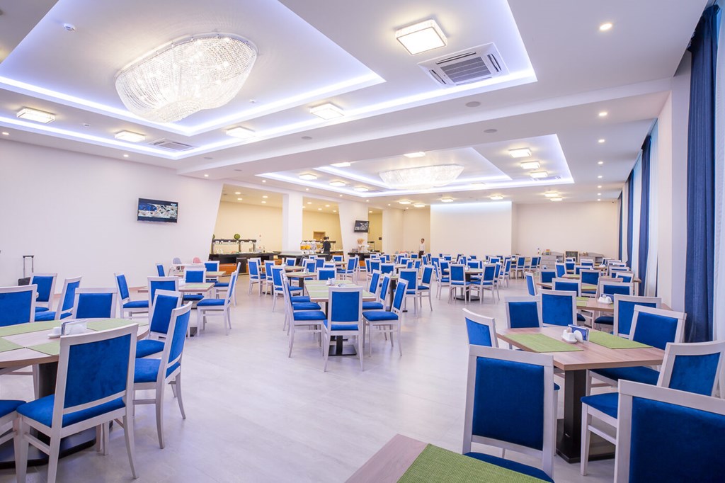 Tulip Sofrino Park-otel`  Park-otel`: Ресторан Cafe la Foret