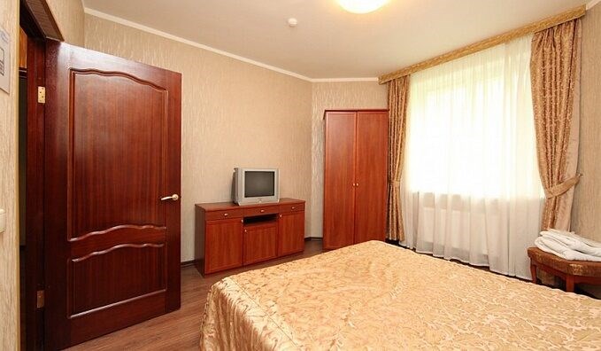 Dzhungli Otel`: Коттедж 8-местный