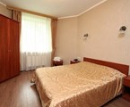 Dzhungli Otel`: Коттедж 8-местный 4-комнатный Коттедж №4,6 Коттедж 8-местный