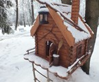 Vozdvizhenskoe Park-otel`: Домик для белочек зима