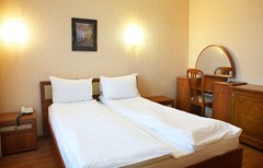 Medvezh`i ozera Zagorodny`j otel`: Стандартный 2-местный 1-комнатный - photo 1