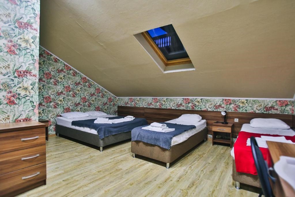 Rus` otel` ( Veseloe) Otel`: Стандартный 4-местный 2 комнатный