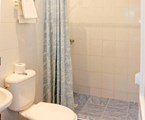 Rus` otel` ( Veseloe) Otel`: Стандартный 2-местный без балкона (2 отдельные кровати) Стандартный 2-местный без балкона