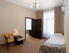 Russkij dom 14 kvartal Semejny`j  Otel`: Стандартный 2-местный 2-х комн. Стандарт (бывш. Комфорт) Стандартный 2-местный Комфорт - photo 56