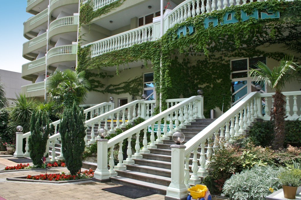 Paradiz na Bestuzheva Otel`: Внешний вид