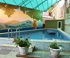 Paradiz na Bestuzheva Otel`: Бассейн