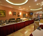 Roza vetrov Otel`: Шведский стол