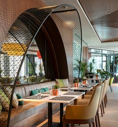 Lujo Hotel: Restaurant - photo 46