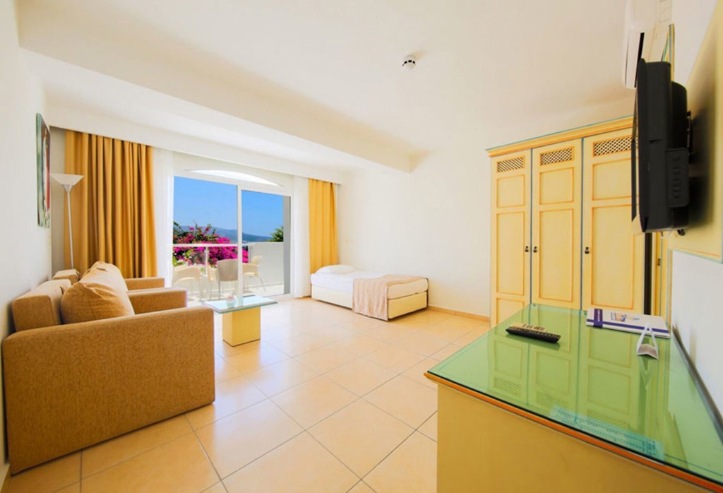 Salmakis Resort & Spa: Room FAMILY ROOM SEA VIEW