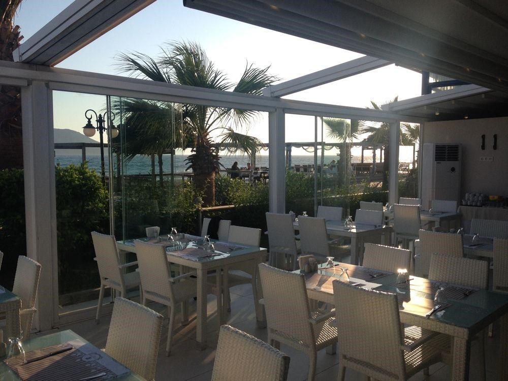 Dragut Point North Hotel: Restaurant