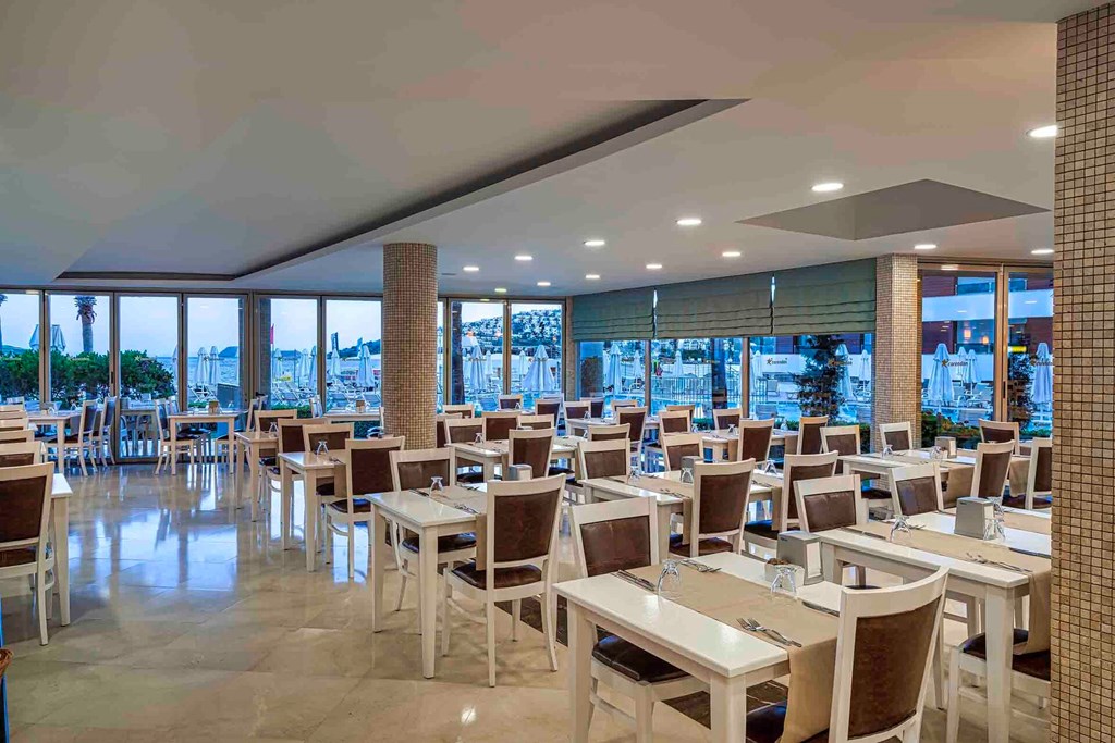 Grand Park Bodrum: Restaurant